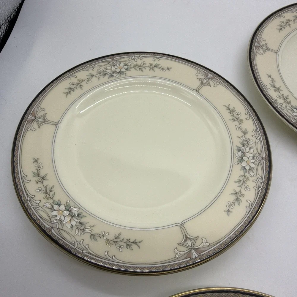 NORITAKE CHURCHILL 9750 SET OF 5 BONE CHINA BREAD & BUTTER‎ PLATES - 6 inch